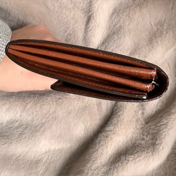 🧸🎀✨Authentic Vintage Louis Vuitton Sarah Wallet with Hand Painted Teddy Bear - Picture 12 of 16